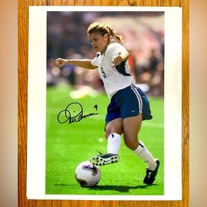 Mia Hamm Signed Cut 8x10 USA Soccer Matted Photo AUTO COA